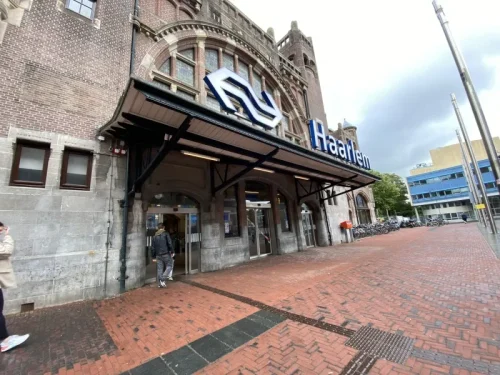 ハールレム駅