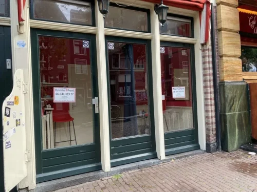 Red Light District 売春婦地区
