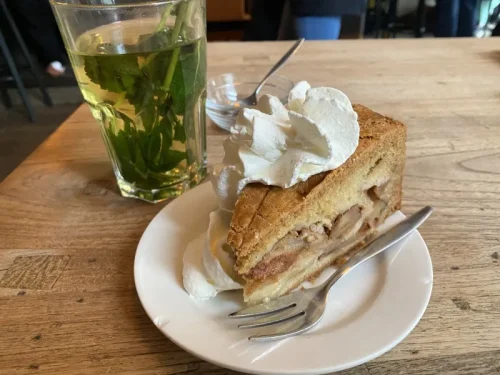 Cafe Winkel 43　アップルパイ