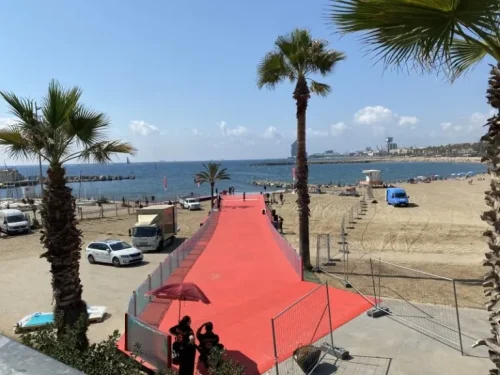 ブエルタ・ア・エスパーニャ　自転車レース スタート地点 会場